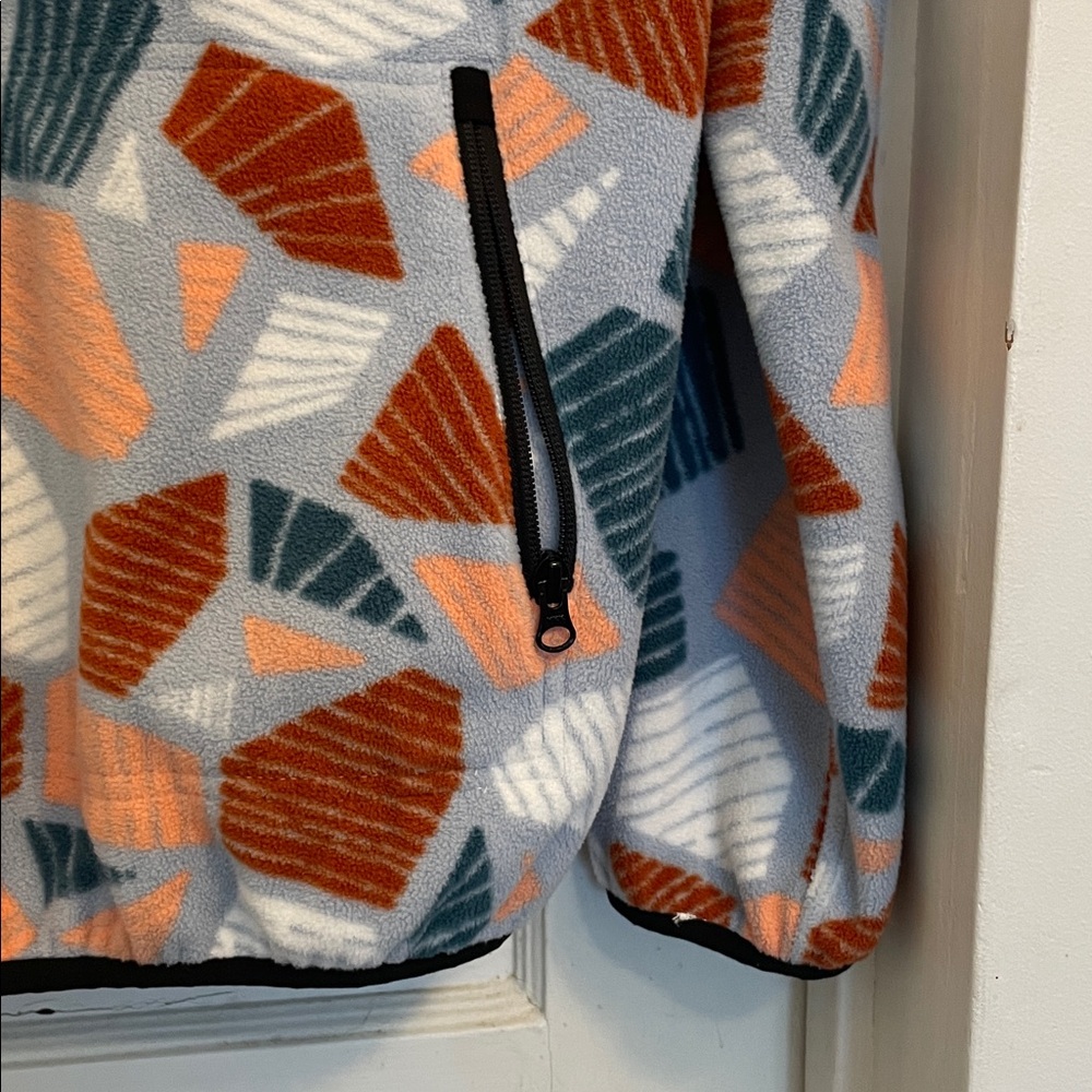 Kavu Geometric Fleece Pullover in Light Blue, Teal & Rust - Picture 4 of 5